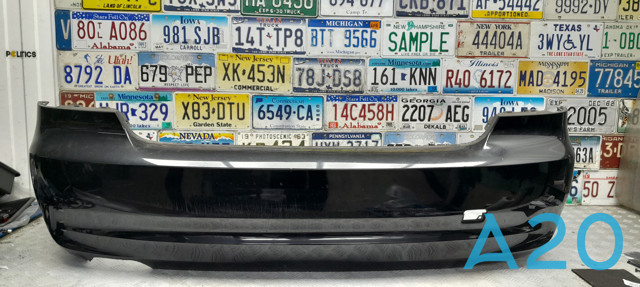 Бампер задній 51128041203 BMW