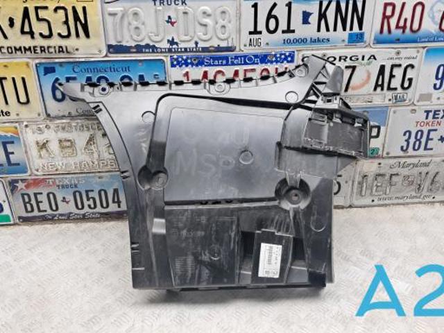 Ліве кріплення заднього бампера 51128066721 BMW