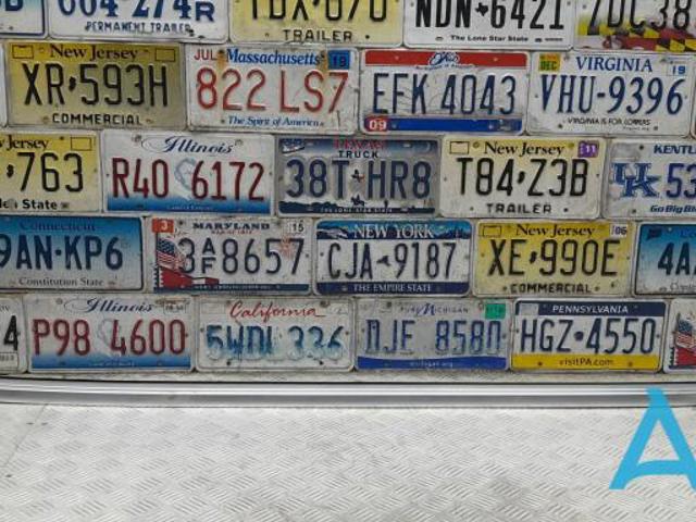 Автомобільний рейлінг на дах правий 51137295814 BMW