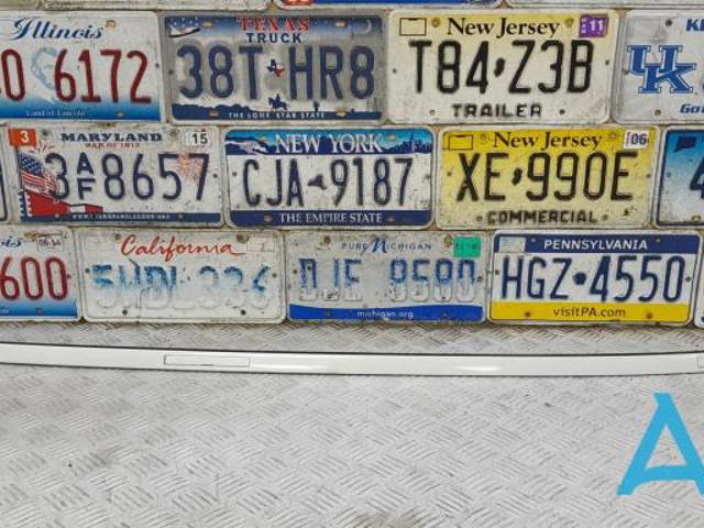 Накладка даху ліва 51137338835 BMW