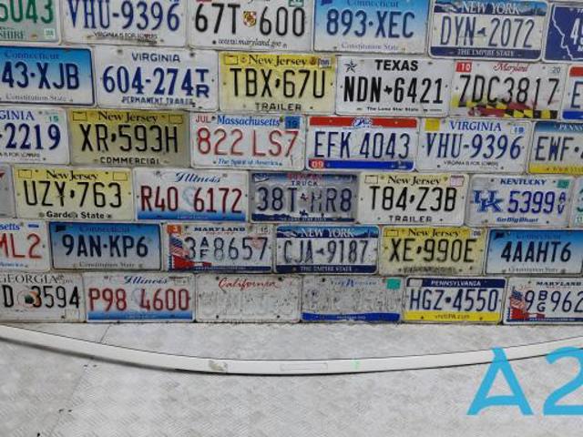 Накладка даху права 51137443692 BMW