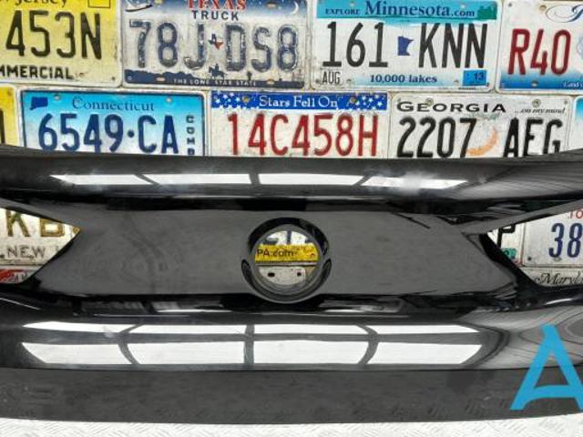 Накладка задніх 3-х/5-х дверей 51137467656 BMW