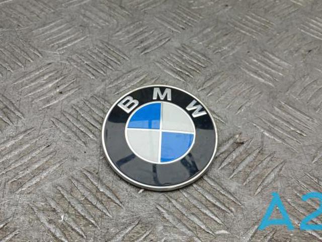 Фірмовий значок на кришку багажника 51147463715 BMW