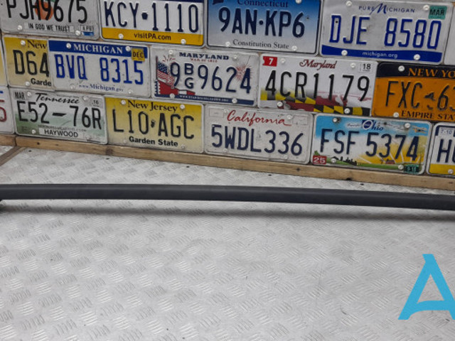 Автомобільний рейлінг на дах правий 5116318AA CHRYSLER