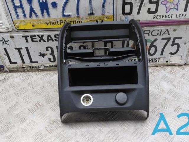 Декоративна накладка центральної консолі 51166833803 BMW