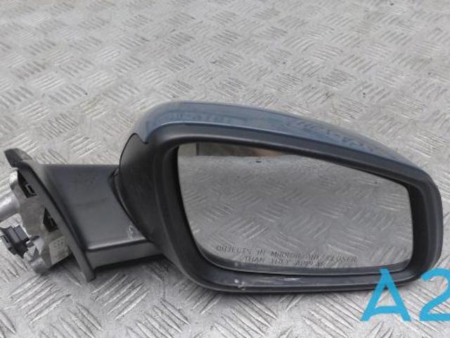 Корпус дзеркала заднього виду, правий 51167459788 BMW