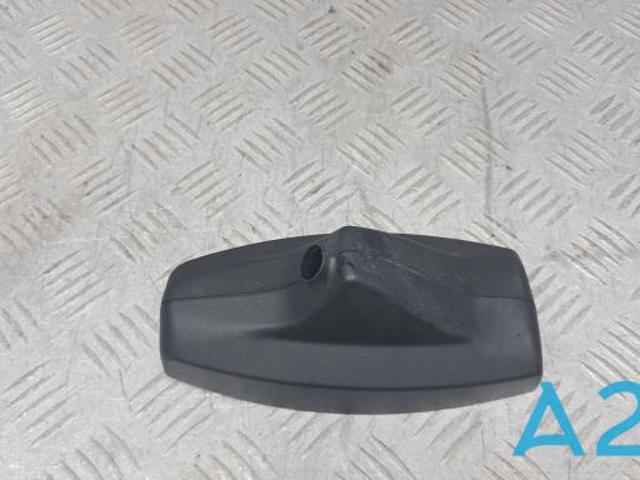 Накладка (кришка) кронштейна дзеркала салону 51169121512 BMW