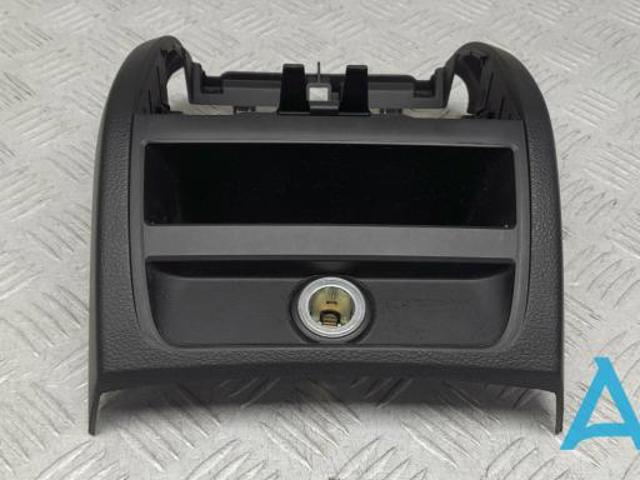 Декоративна накладка центральної консолі 51169206781 BMW