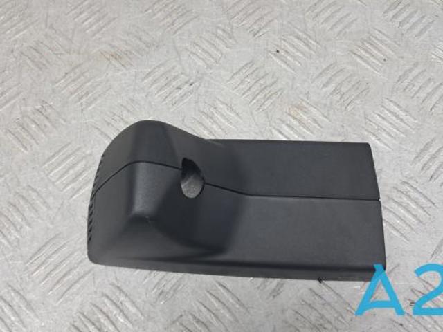 Накладка (кришка) кронштейна дзеркала салону 51169275005 BMW