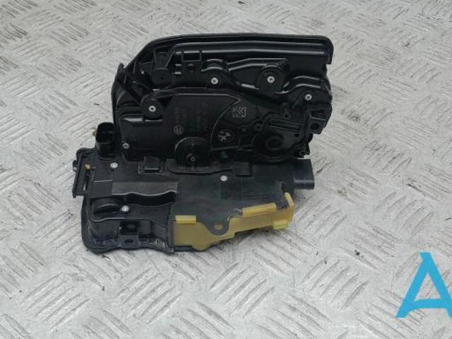 Замок передніх пасажирських дверей 51217281948 BMW