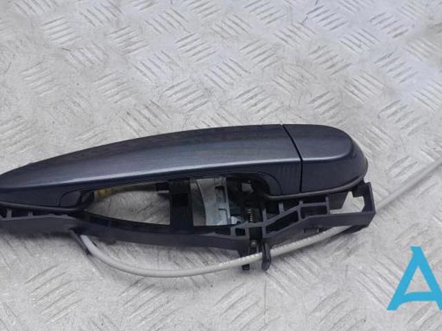Ручка задніх дверей зовнішня, права 51217326918 BMW