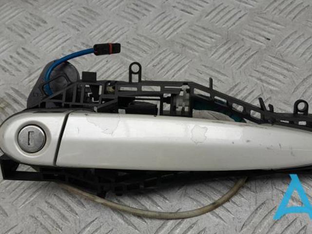 Ручка передніх дверей зовнішня, ліва 51217332565 BMW