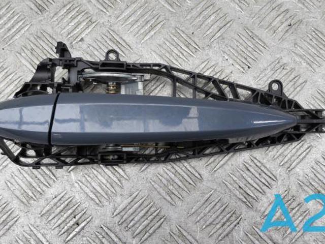 Ручка задніх дверей зовнішня, ліва 51217396307 BMW
