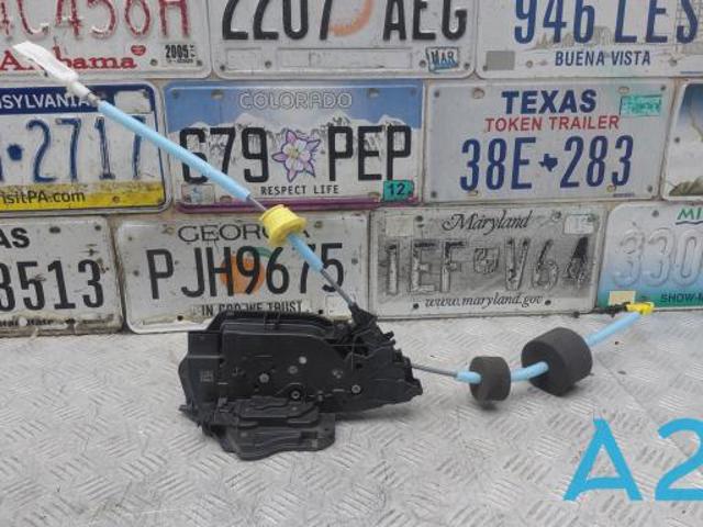 Замок двері правої передньої 51217445044 BMW