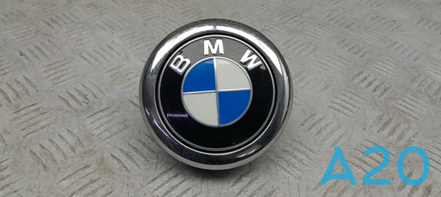 Кнопка приводу замка задньої 3/5 двері (ляди) 51247248535 BMW