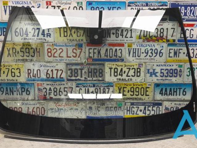 Переднє скло 51317350595 BMW
