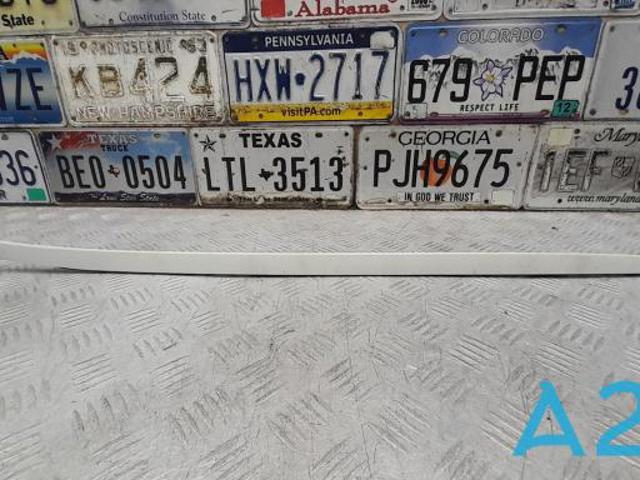 Захисна накладка вітрового скла ліва 51317387917 BMW
