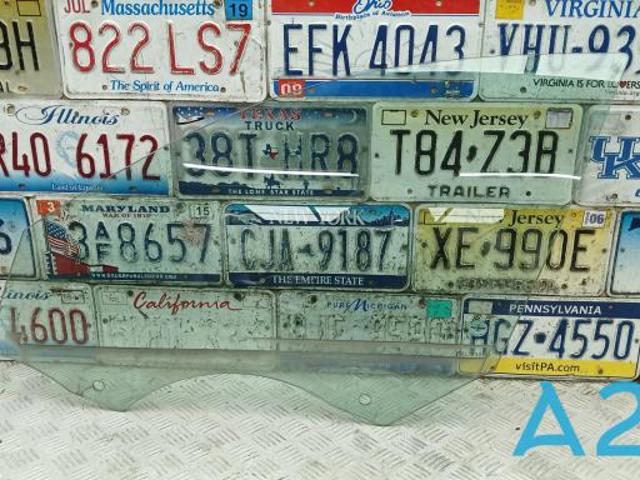 Скло та ущільнювачі скла вітрового правого/лівого 51337339455 BMW
