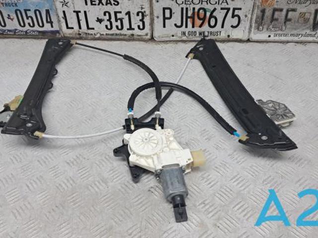 Склопідйомник передньої лівої двері 51337352747 BMW