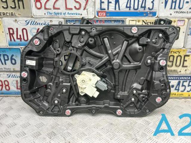 Склопідйомник передньої правої двері 51337487086 BMW