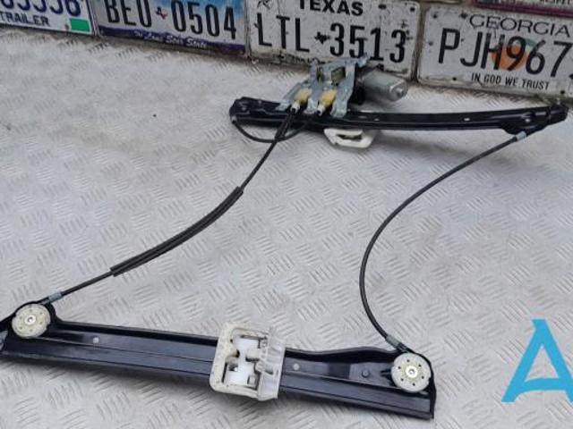Механізм склопідіймача дверей передніх, правих 51339805670 BMW