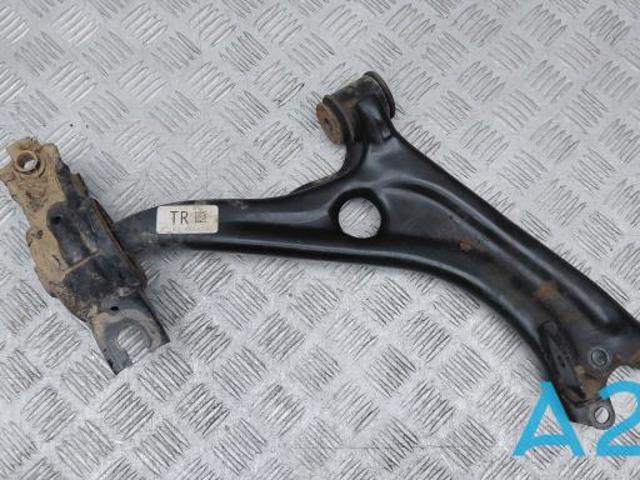 Правий важіль передній нижній підвіски 51350TXMA00 HONDA
