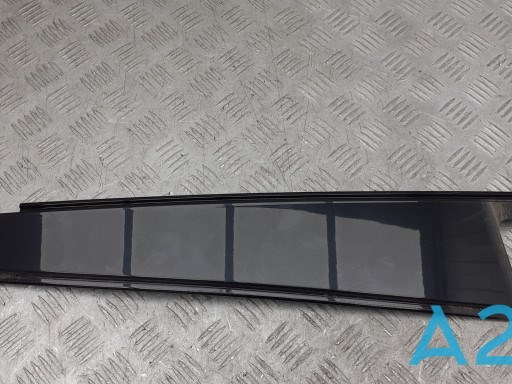 Накладка задньої двері, лівої, вертикальна 51357207835 BMW