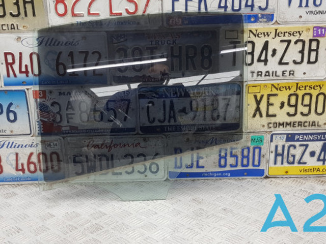Скло заднє ліве 51357259819 BMW