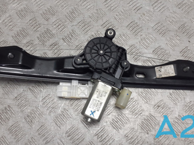 Склопідйомник задніх лівих дверей 51357281887 BMW