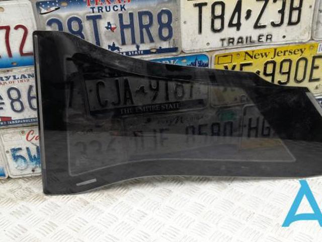 Стукло багажника, праве 51357288190 BMW