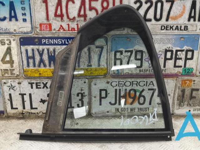 Задня кватирка права 51357311246 BMW