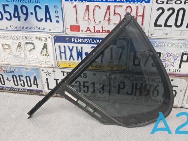 Куточок задніх лівих дверей 51357336041 BMW