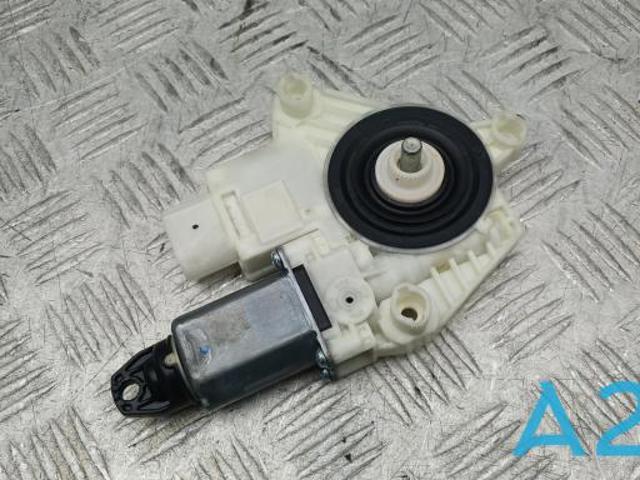 Двигун стеклопод'емника двері задньої, лівої 51357455083 BMW