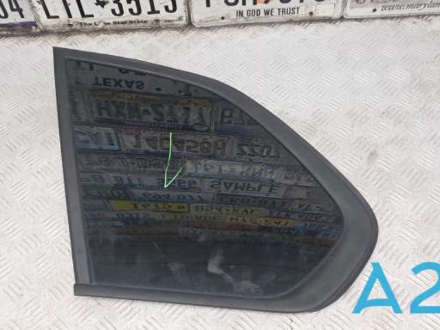 Скло багажника, ліве 51377207877 BMW