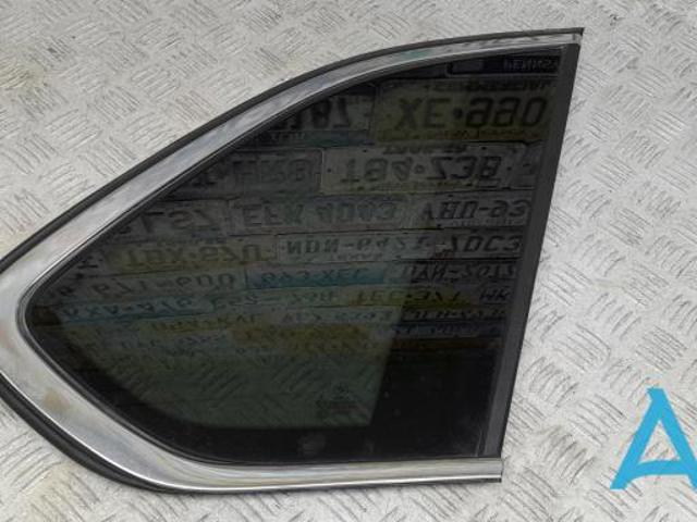 Скло кузова/багажного відсіку, праве 51377305772 BMW