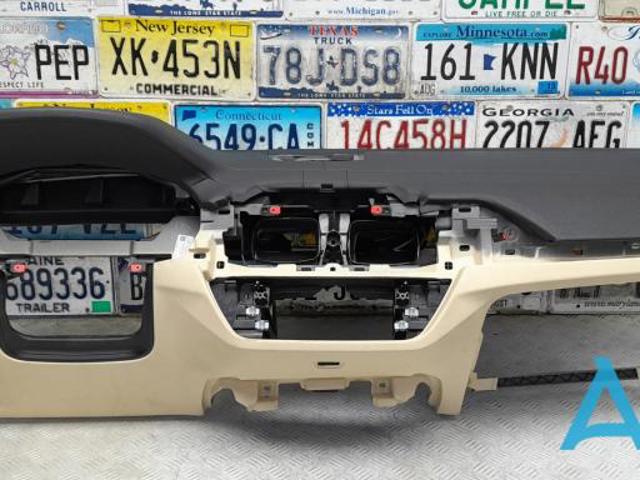 Панель передня "торпедо" 51457937974 BMW