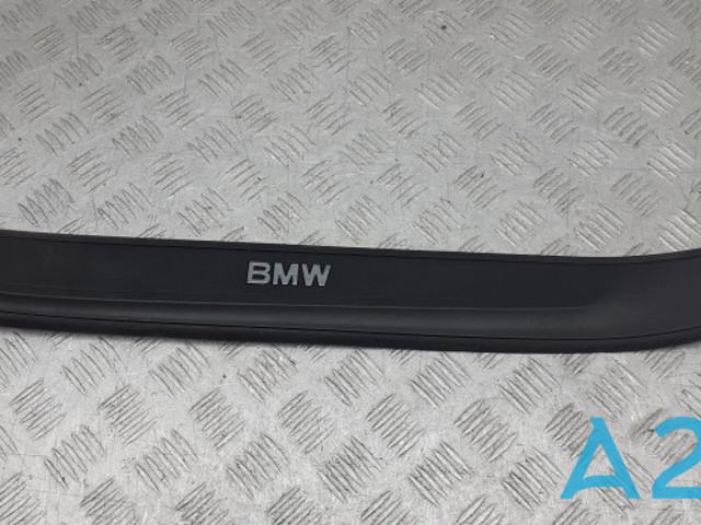 Облицювання порогу внутрішня, передня ліва 51472990843 BMW