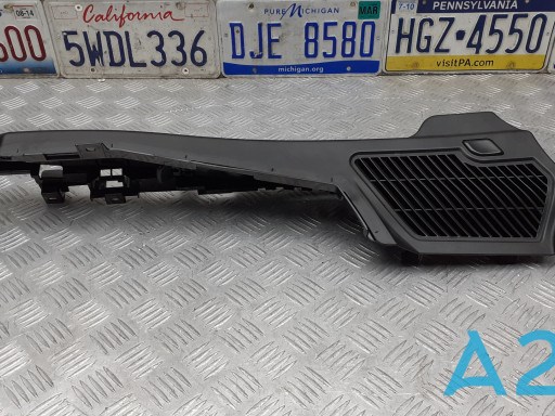 Панель полиці багажного відсіку права 51476955026 BMW
