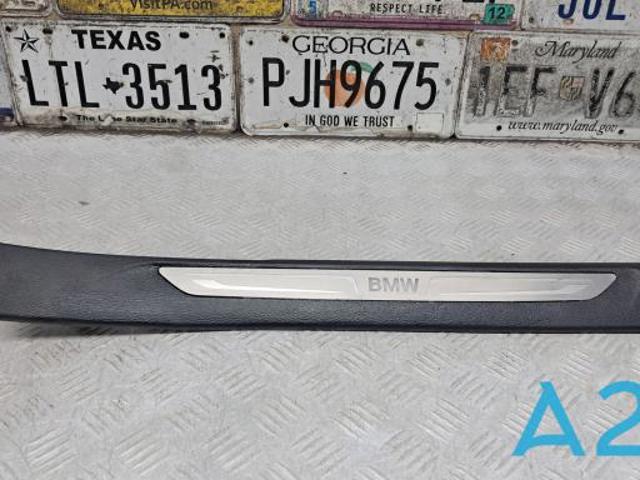 Накладка дверного порогу внутрішня, передня права 51477329464 BMW