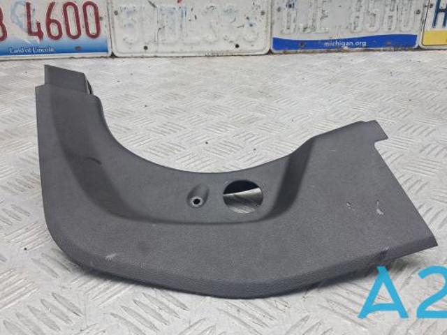 Обшивка стійки кузова внутрішня, передня права 51477420949 BMW