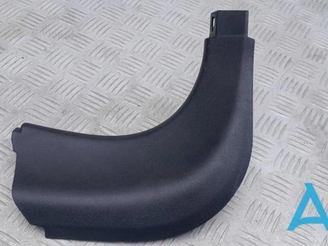 Обшивка стійки кузова внутрішня, передня права 51477420950 BMW