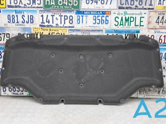 Обшивка капота 51487284629 BMW