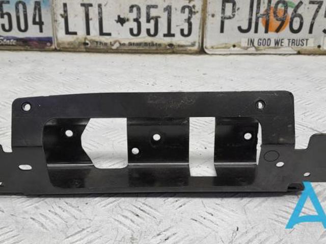 Кронштейн замку капоту 51647296806 BMW