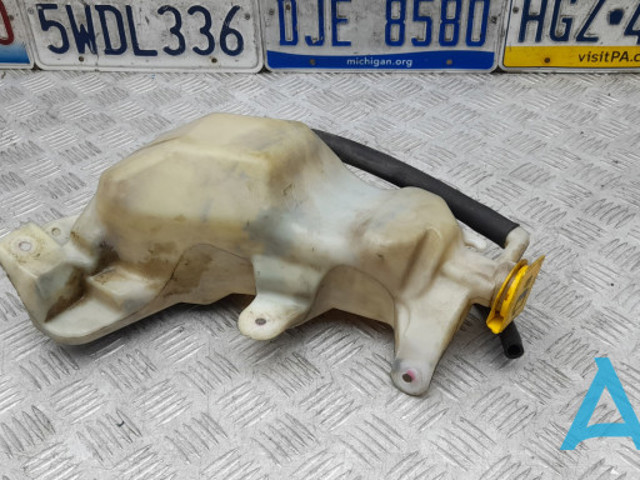 Бачок для води 5165708AA CHRYSLER