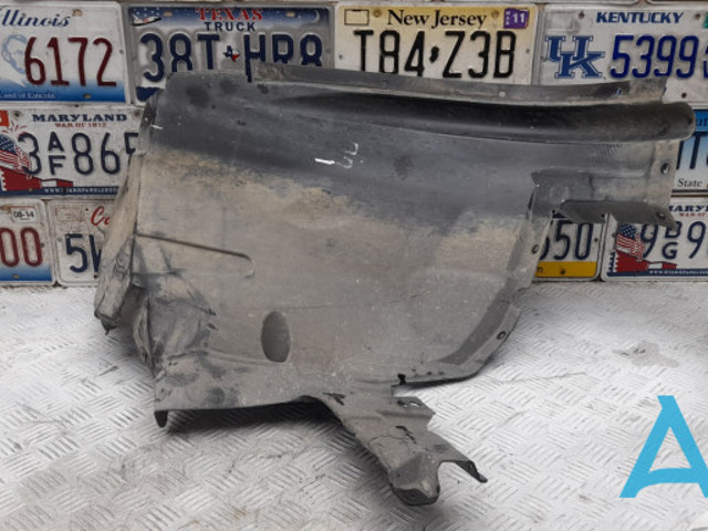 Підкрилок переднього крила, правий задній 51717169414 BMW