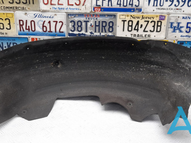 Підкрилок задній лівий 51717193503 BMW