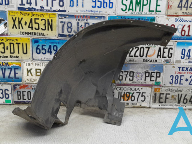 Підкрилок переднього крила, лівий передній 51717234831 BMW
