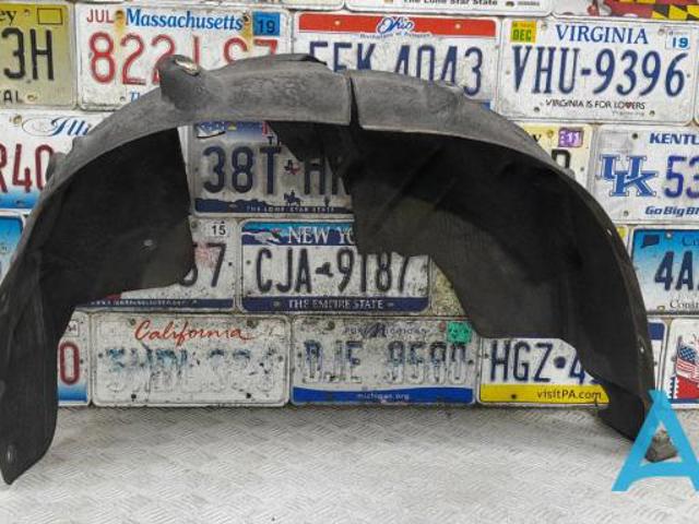 Підкрилок задній правий 51717346042 BMW