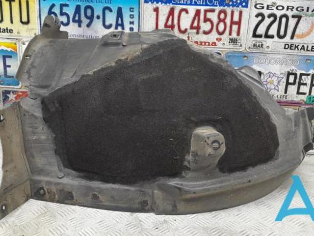 Підкрилок переднього крила, правий задній 51717368602 BMW