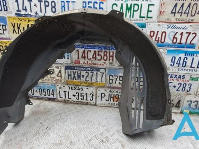 Підкрилок задній лівий 51717394079 BMW